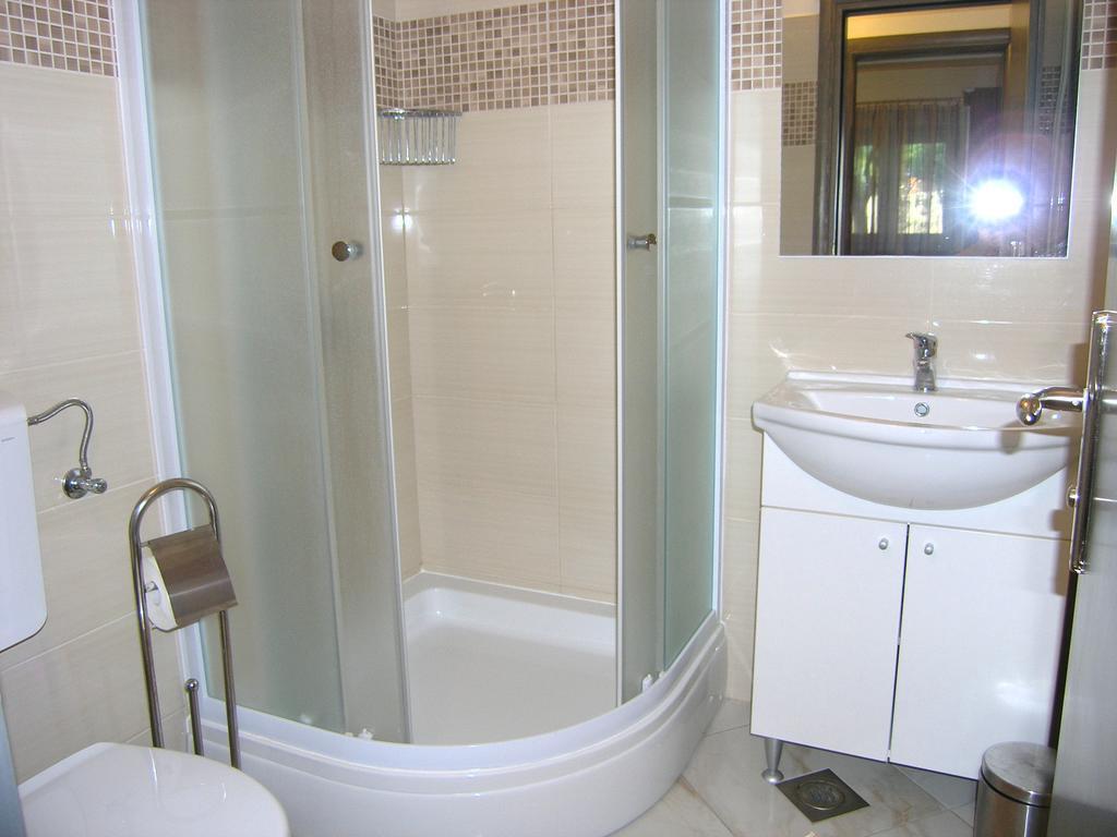 Apartment Martina Крк Екстер'єр фото